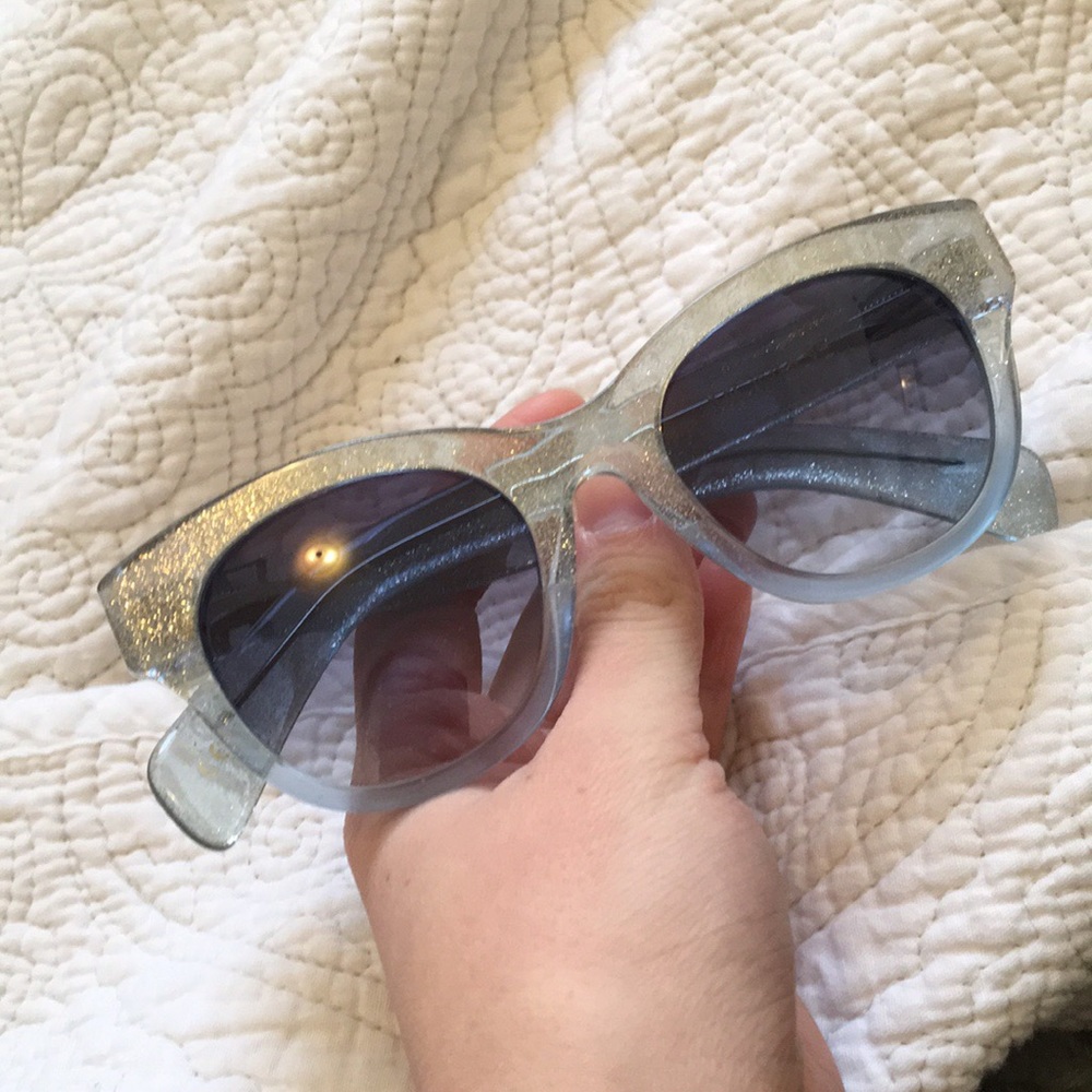 Wildfox monroe sunglasses in blue